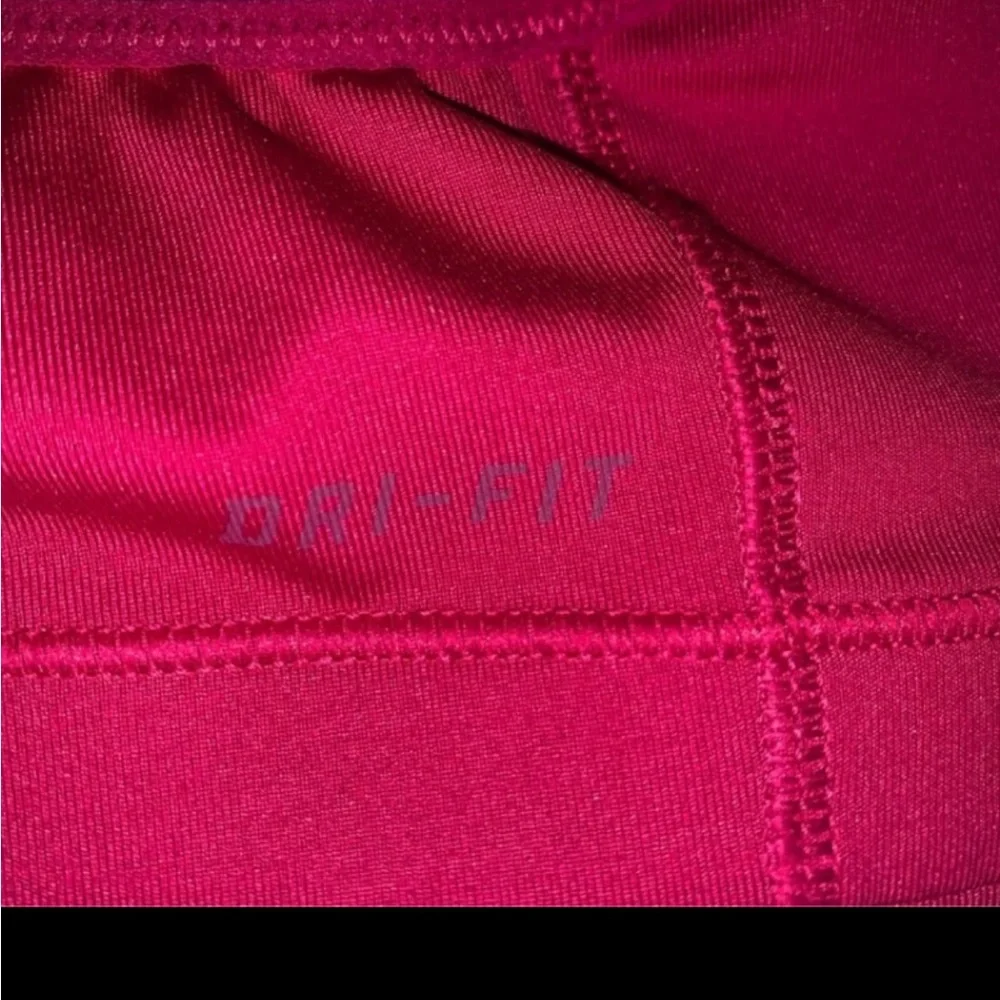 Nike Racerback Sports Bra in Nearly New Condition Sz Small